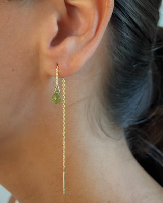 Lumi gold threader earrings gold vermeil peridot drop earrings threads on model